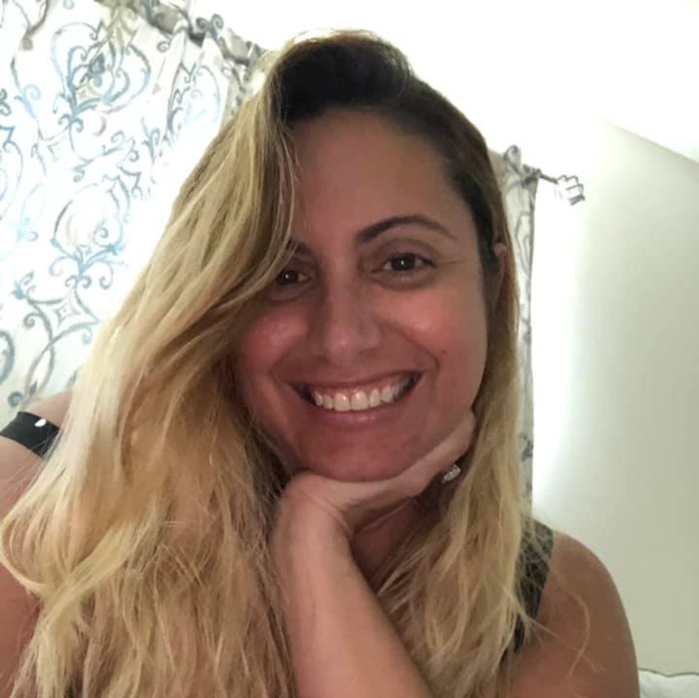 Meet your Posher, Mejia
